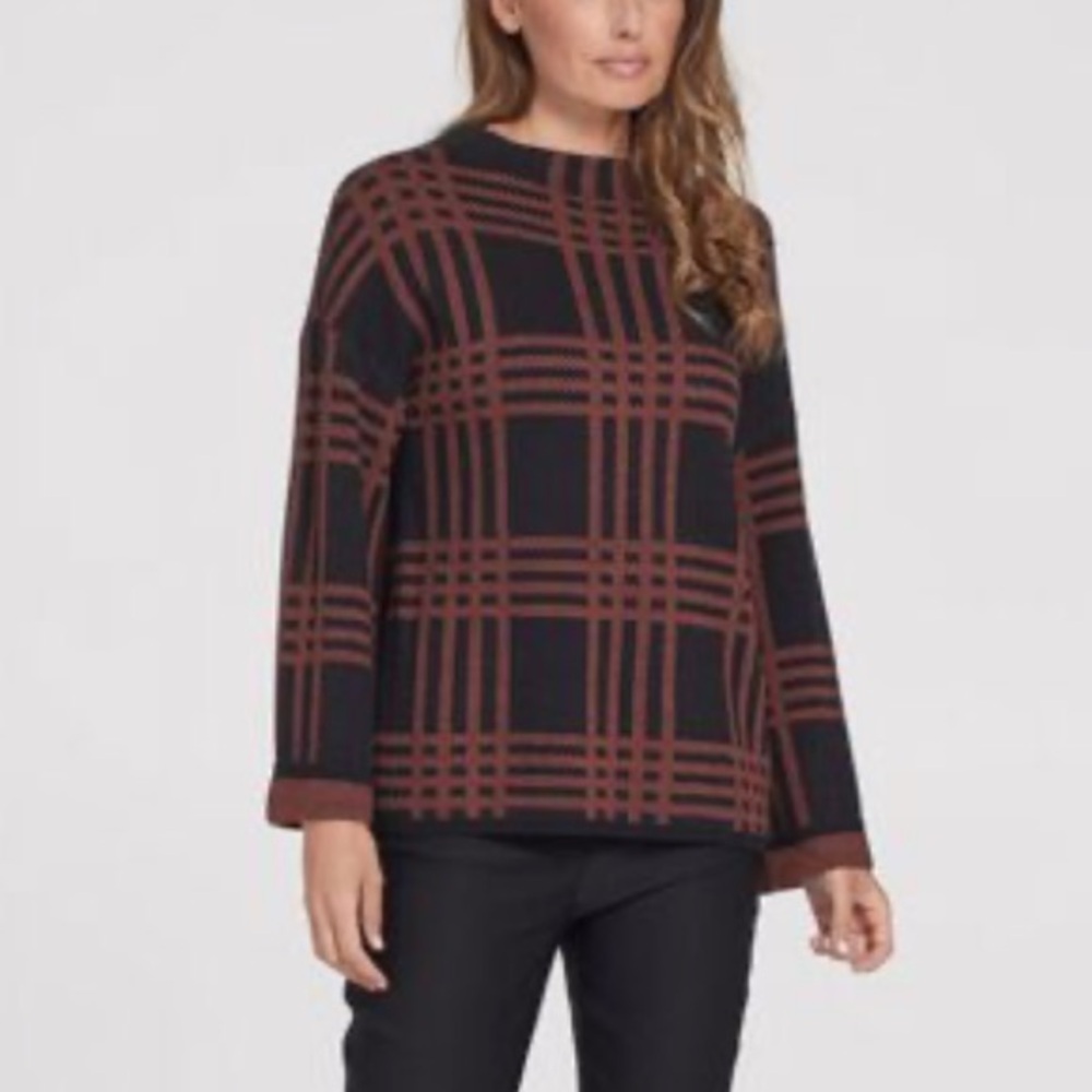 Tribal Jeans Black and brown relaxed fit sweater